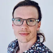 Daniel Eriksson. Photo.