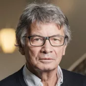  Yves Bourdet . Photo