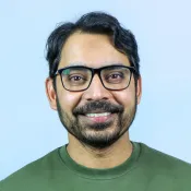  Farrukh Javed . Photo