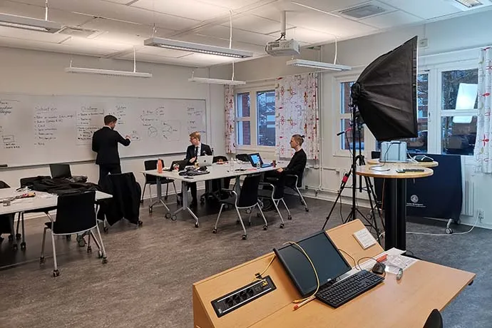 Preparation with students in a classroom. Photo