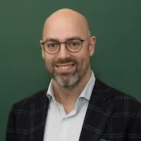 LUSEM Alumnus Dan Rosenberg. Photo.